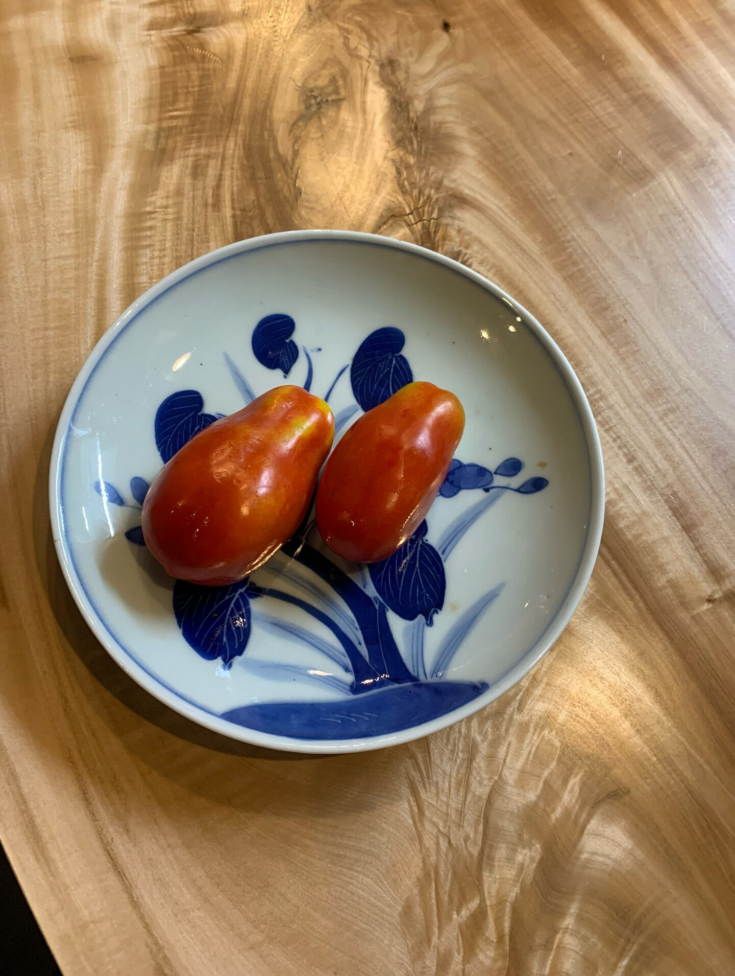 今日は無農薬栽培の朝市で沢山野菜を仕入れました